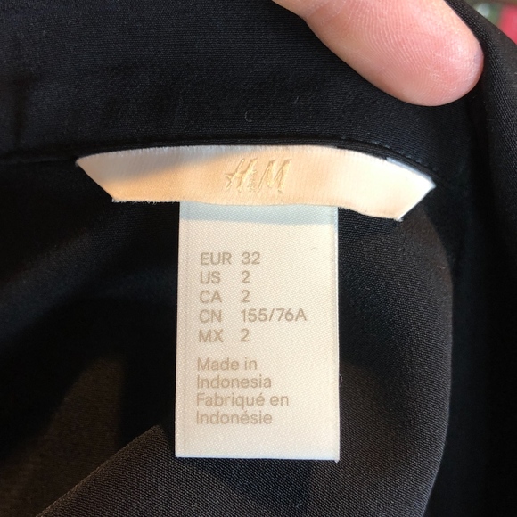 H&M Black Blouse K349 - Picture 4 of 8